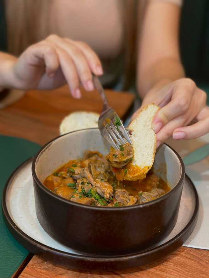 Moment Bistro & Bar - 3