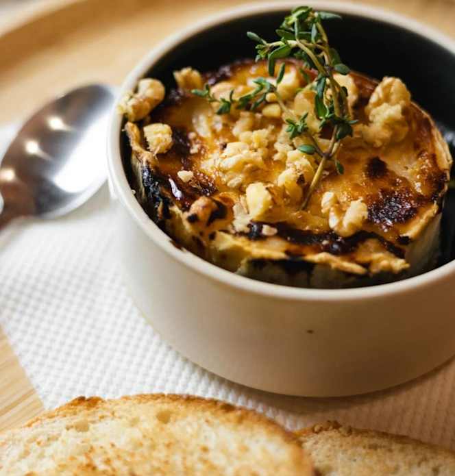 Moment Bistro & Bar - 0