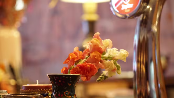 Laziz Restaurant & Bar - 1