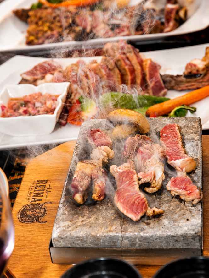 La reina steak house - 1