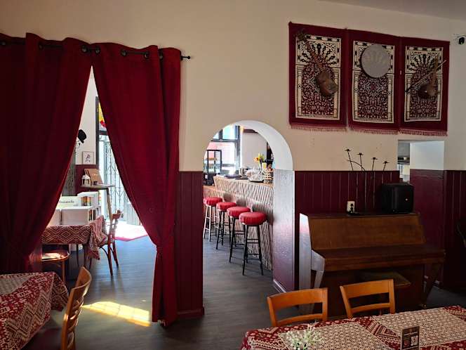 Granat Restaurant - 5