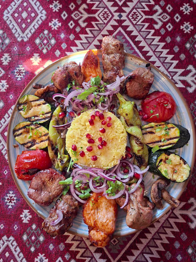 Granat Restaurant - 0