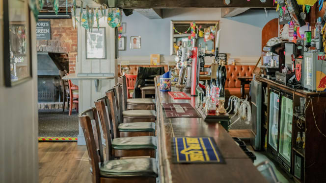 Half Crown Benfleet - South Benfleet - 3