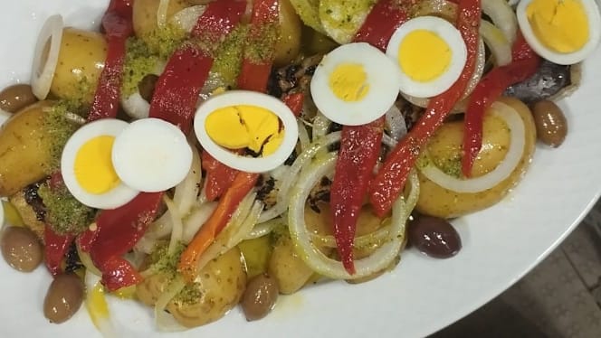 Blossom Restaurant - 4