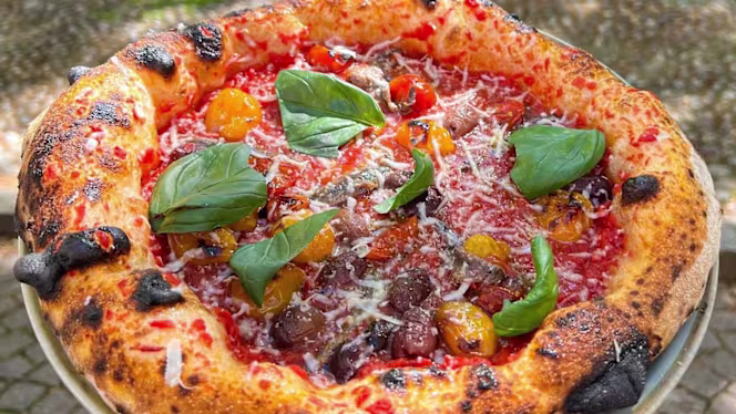 Uè Uè Pizzeria Ristorante - 9