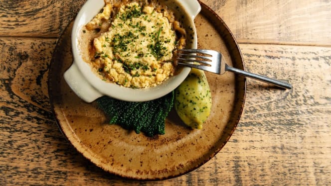 Hinnies Restaurant - 9