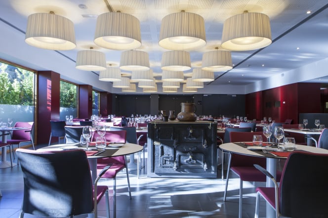 La Fonda - Hotel Món Sant Benet - 2