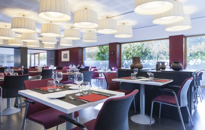 La Fonda - Hotel Món Sant Benet - 1