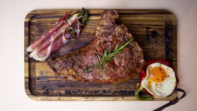 Baires Grill & Burgers - 2