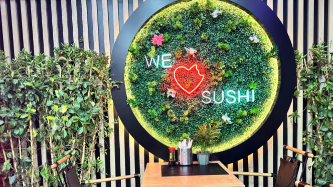 Sushi Palace 1090 - 1