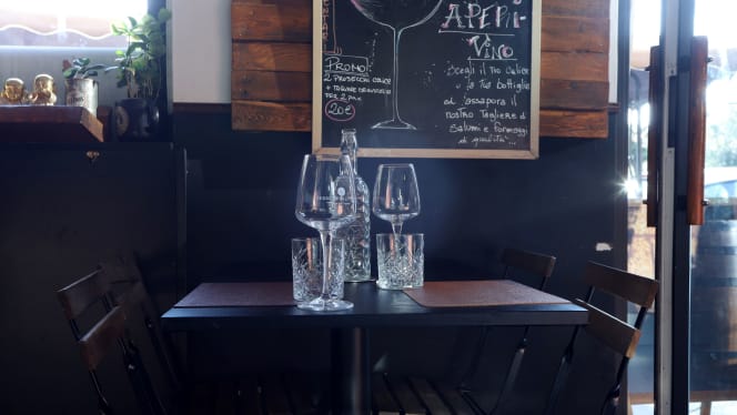 Spaccio Vineria Alimentari - 8