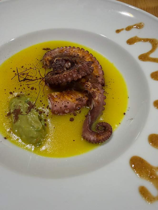 Habitat Restaurant & Lounge - 7