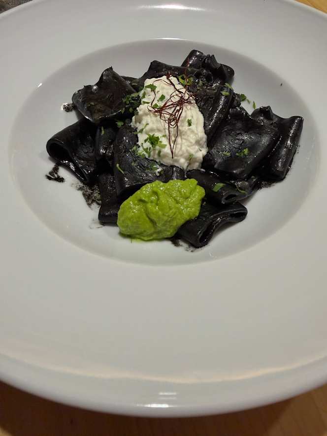 Habitat Restaurant & Lounge - 8