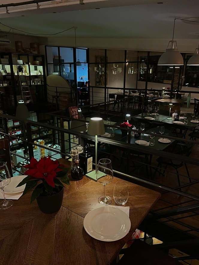 Mielżyński Burakowska Wine Bar - 5