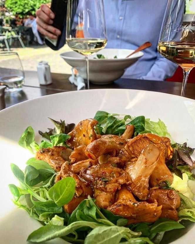 Mielżyński Burakowska Wine Bar - 1