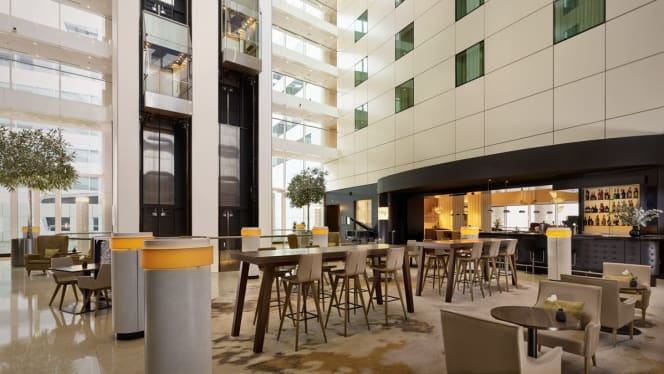 The Gate Restaurant & Bar - 8