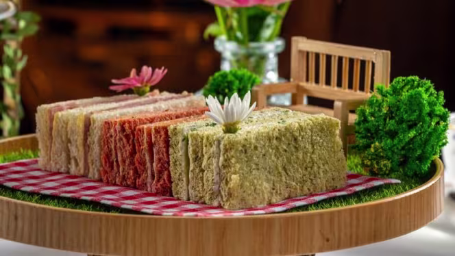 Drawing Room at 11 Cadogan Gardens - 3