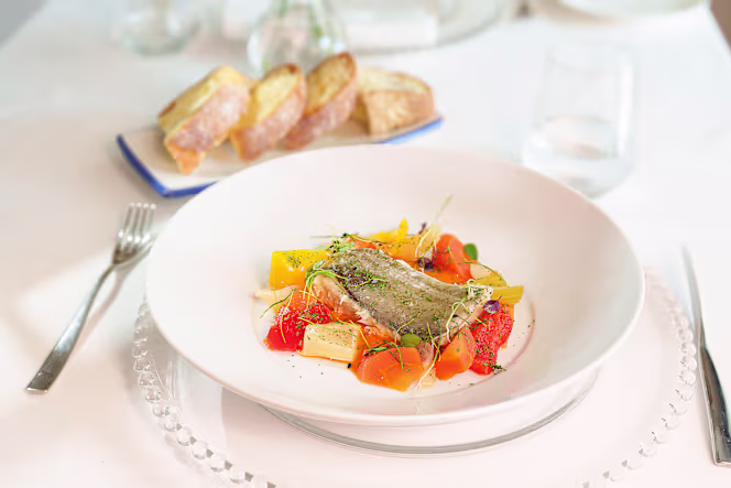 Executive Lounge Restaurant - 0