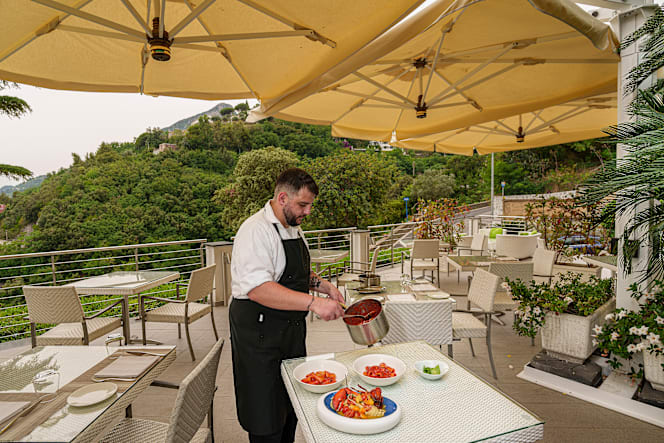 Executive Lounge Restaurant - 2