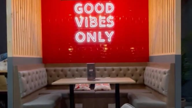 Chickaros West Brom - 9