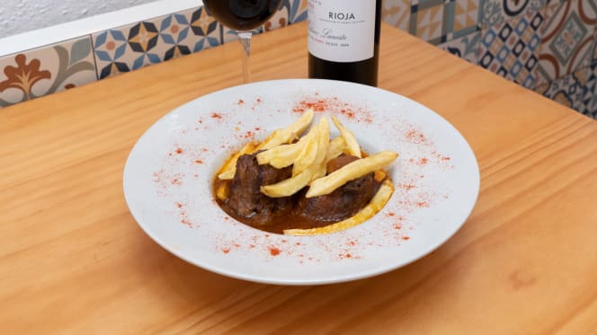 Taberna El Abanico Patio - 6