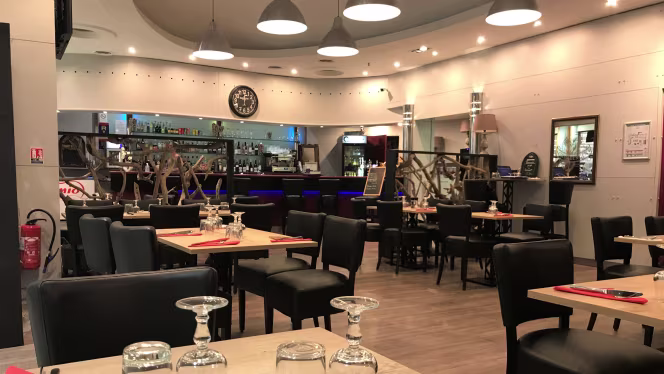 Brasserie O Very Table Auchan Saint Loup - 6