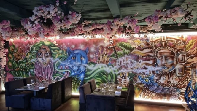 LivingStone Restaurant - 2