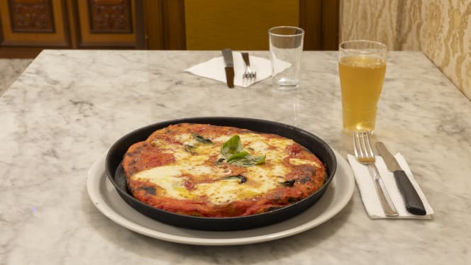 Antica Pizzeria Chiaia - 2