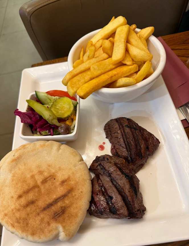 Crystal Restaurant - 4