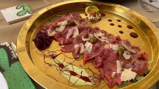 MaMa Restaurant & Steakhouse - 6