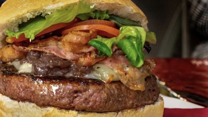 Pitena Vinosteria Lounge Bar - 9