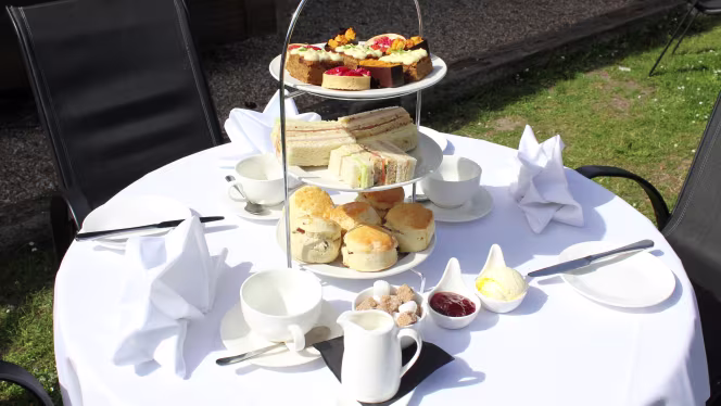 The Marwell Hotel - 4