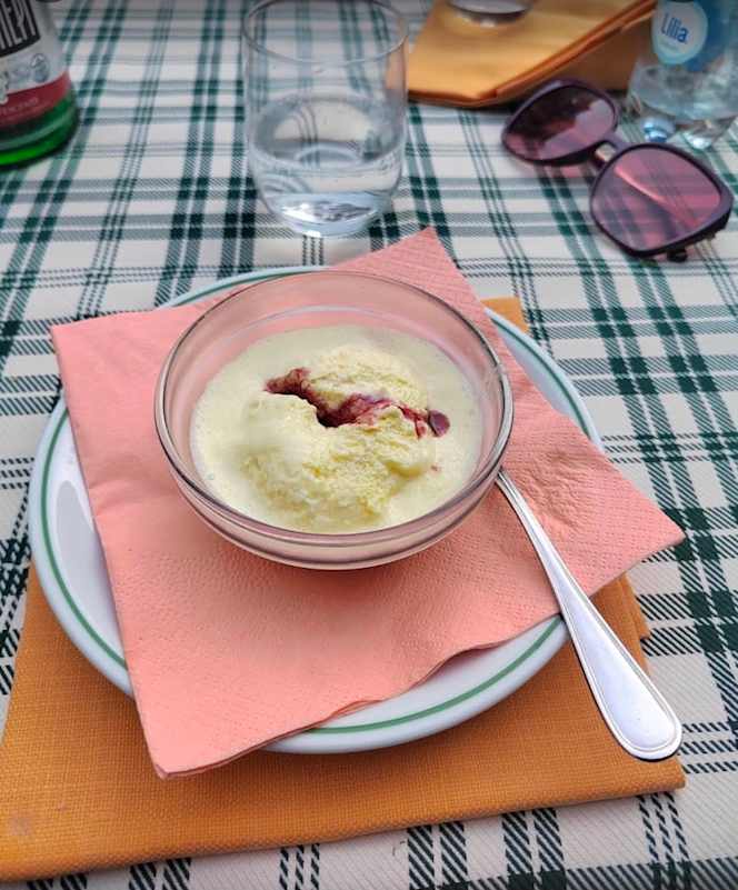 Tipica trattoria etrusca - 1