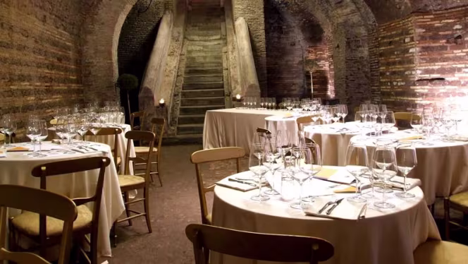 The Garden Bar Bistrot - 8