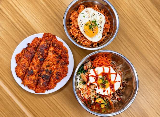 La Mart Food Court - 2
