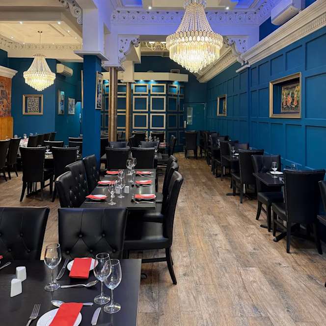 Royal Durbar Indian Dining - 4