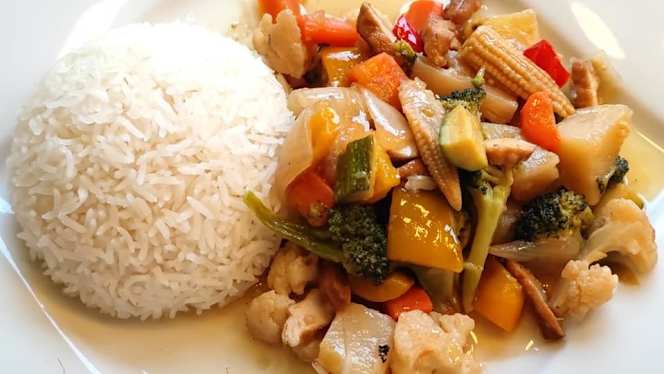 Living Thai Food - Via Aretina - 9