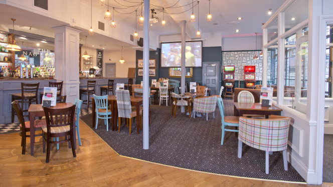 The Nag's Head Wood Green - 1