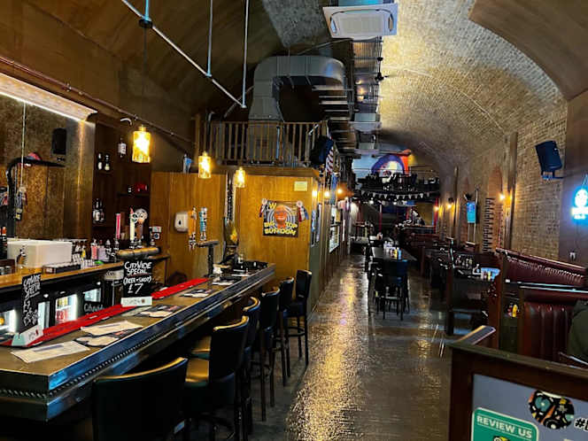Passyunk Avenue - Waterloo - 8