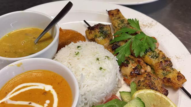 Himalaya Kök Och Bar - 6