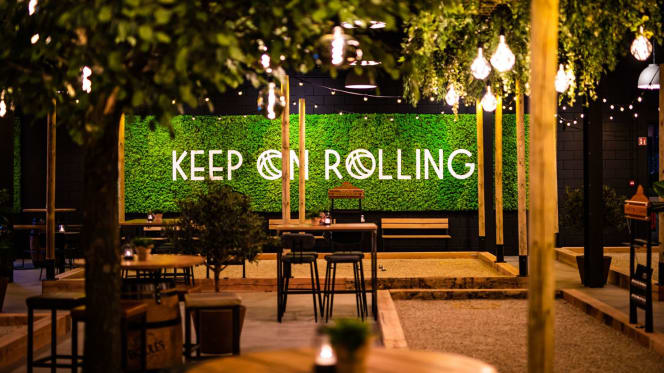 Jules Boules Bites Bar - 5