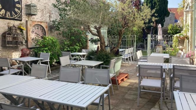 Bienvenue Chez Nous - 5