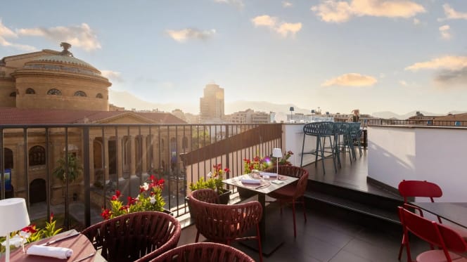 DOBA restaurant and terrace - 2