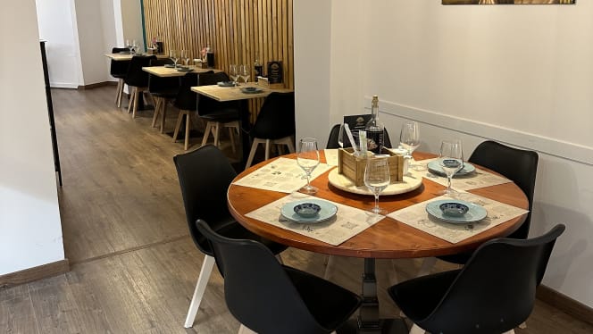 Izakaya Barcelona Gastro & Sushi - 4