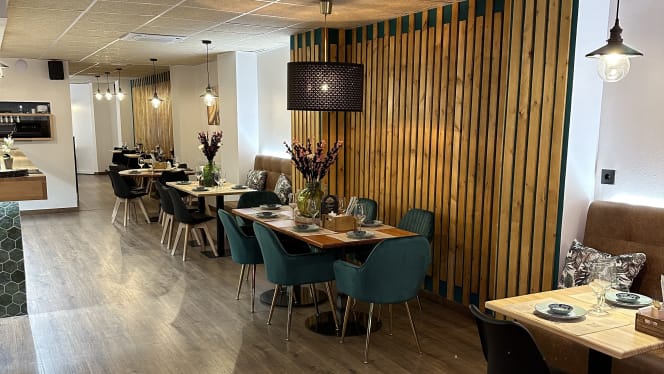 Izakaya Barcelona Gastro & Sushi - 5