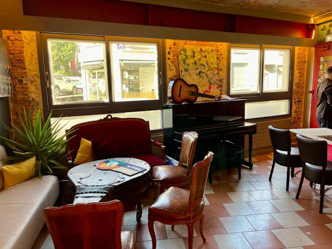 Les 3 chapeaux - Bar et Restaurant Les Lilas - 0