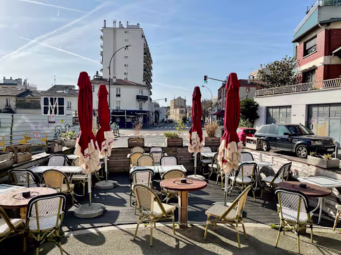 Les 3 chapeaux - Bar et Restaurant Les Lilas - 4