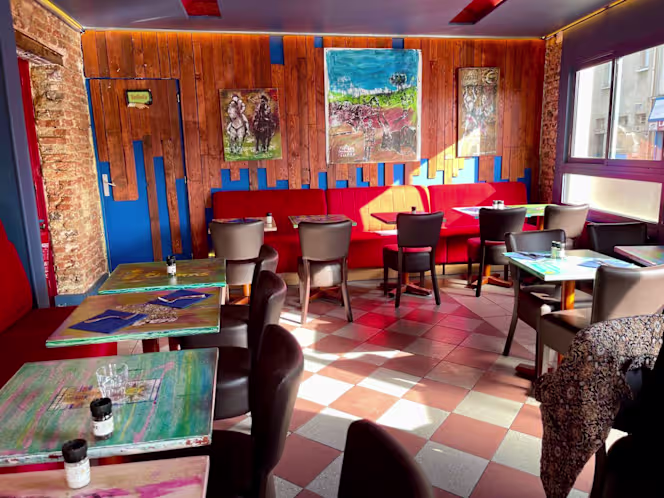 Les 3 chapeaux - Bar et Restaurant Les Lilas - 1