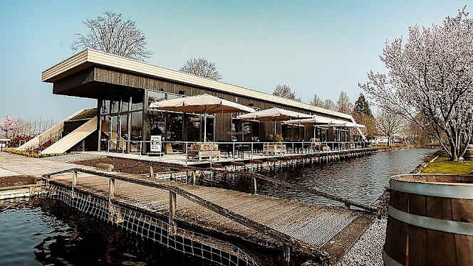 Buck Bar Kitchen - 7