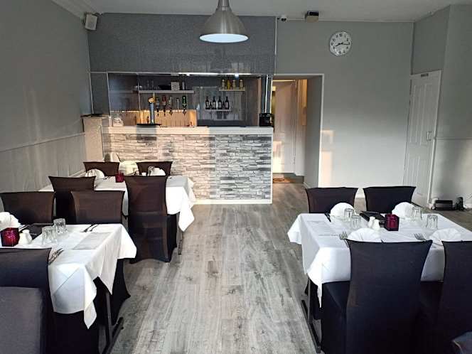 Taj Tandoori Jedburgh - 6
